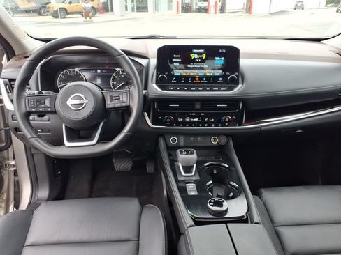 Used 2023 Nissan Rogue SL w/ SL Premium Package AWD/4WD image 10