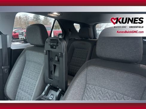 Used 2024 Chevrolet Equinox LT image 18