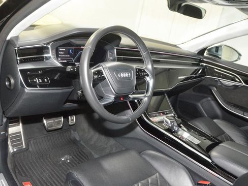 Used 2020 Audi S8 L image 19