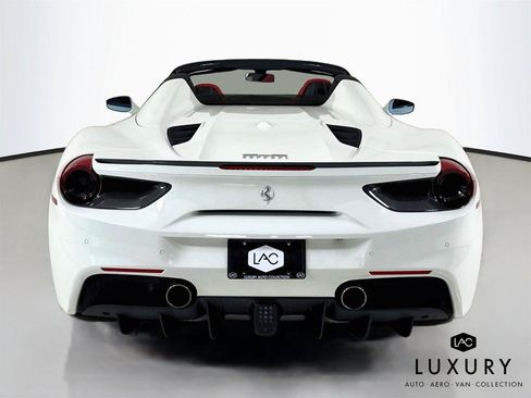 Used 2018 Ferrari 488 Spider RWD image 7