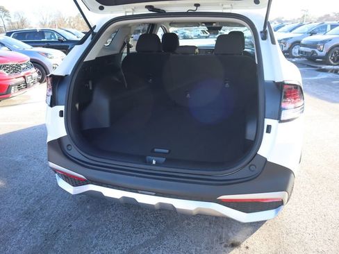 Used 2025 Kia Sportage LX image 26
