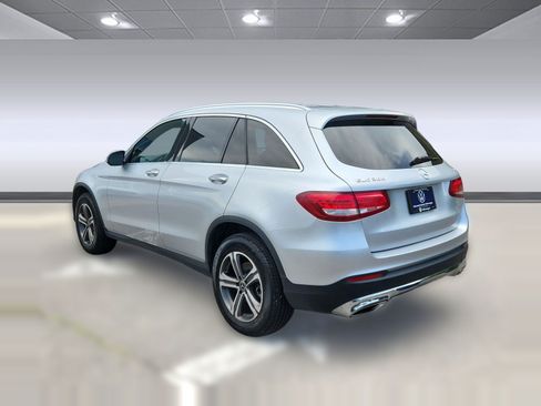 Used 2017 Mercedes-Benz GLC 300 4MATIC image 3