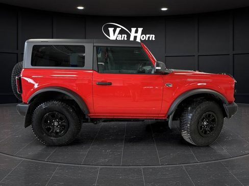 Used 2022 Ford Bronco Wildtrak AWD/4WD image 2