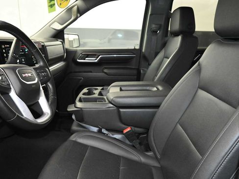 Used 2024 GMC Sierra 1500 SLT AWD/4WD image 19