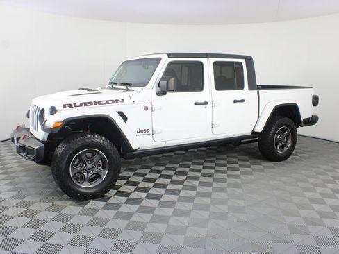 Used 2020 Jeep Gladiator Rubicon AWD/4WD image 2
