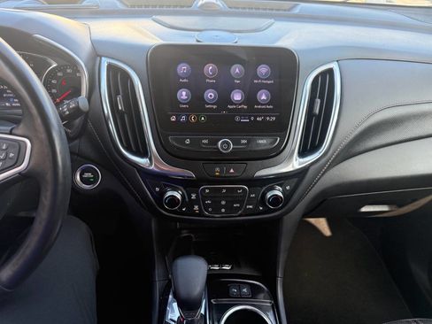 Used 2022 Chevrolet Equinox Premier image 20