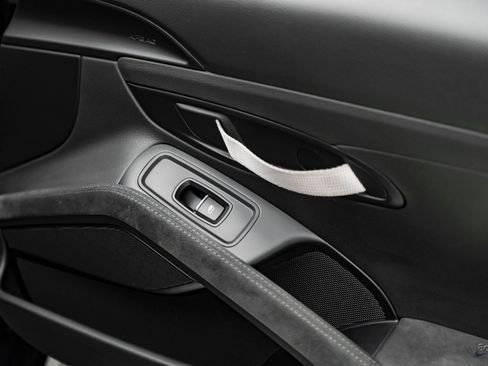 Used 2016 Porsche 911 GT3 RS RWD image 99