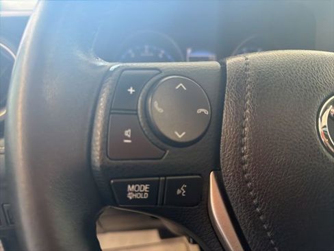 Used 2018 Toyota RAV4 XLE image 36