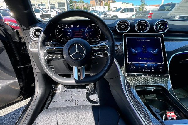Used 2026 Mercedes-Benz CLE 300 4MATIC Coupe image 4