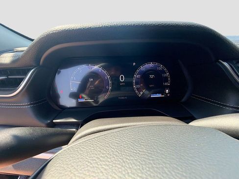 Used 2023 Jeep Grand Cherokee L Limited w/ Black Appearance Package image 40