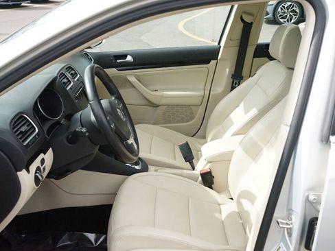 Used 2011 Volkswagen Jetta TDI FWD image 14