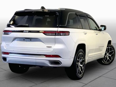 Used 2024 Jeep Grand Cherokee Summit AWD/4WD image 13
