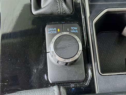 Used 2022 Toyota Tundra SR5 image 26