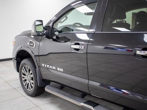 Used 2016 Nissan Titan Platinum Reserve image 33
