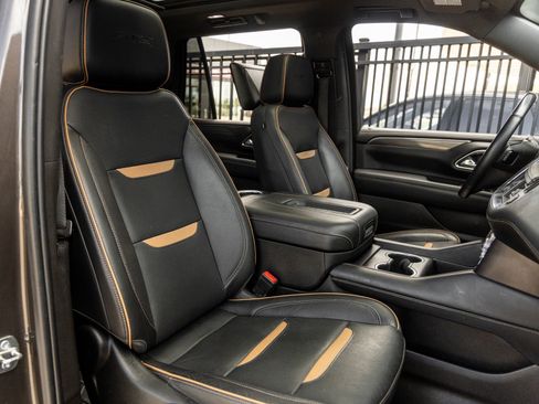 Used 2021 GMC Yukon AT4 w/ Rear Media and Nav Package image 44