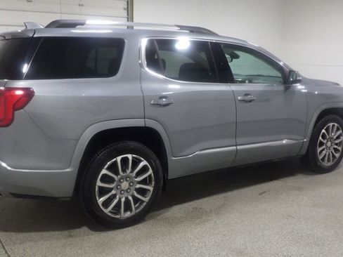Used 2023 GMC Acadia Denali w/ Denali Ultimate Package AWD/4WD image 4