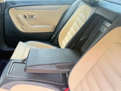 Used 2012 Volkswagen CC Sport image 28