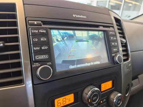 Used 2014 Nissan Frontier SL AWD/4WD image 20