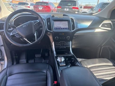 Used 2020 Ford Edge SEL w/ Convenience Package image 16