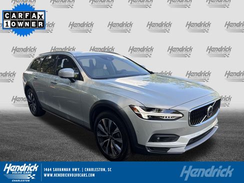 Used 2021 Volvo V90 T6 Cross Country AWD/4WD image 1