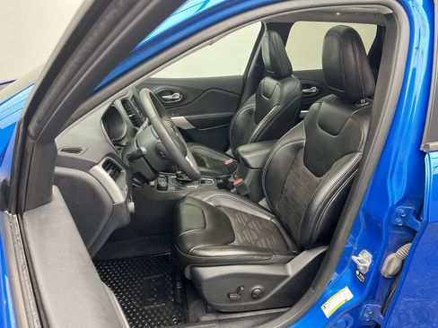 Used 2022 Jeep Cherokee Latitude w/ Sun & Sound Group image 9