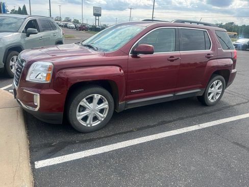 Used 2017 GMC Terrain SLE w/ Convenience Package FWD image 1