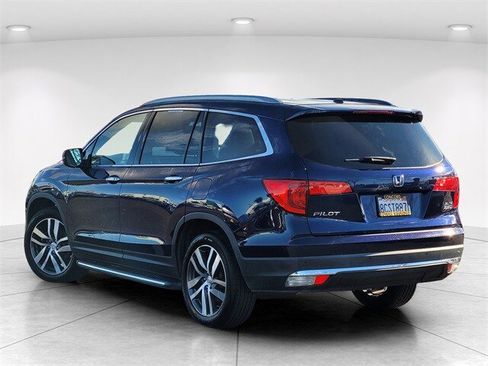 Used 2018 Honda Pilot Elite image 6