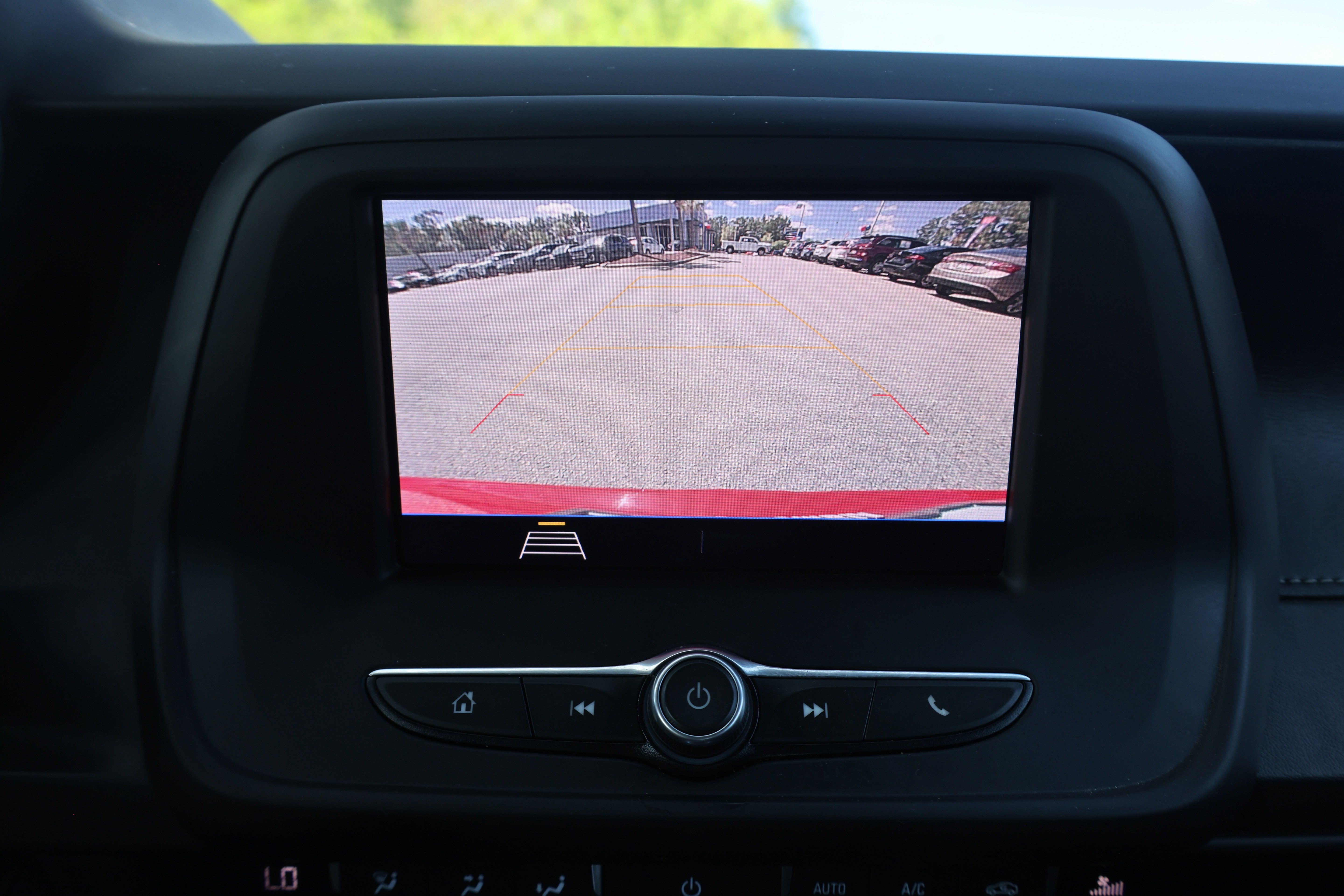 Used 2020 Chevrolet Camaro LT RWD image 17