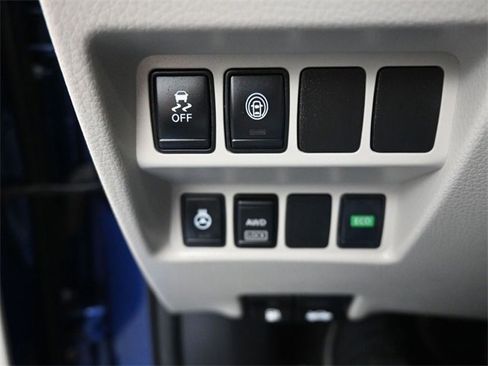 Used 2017 Nissan Rogue Sport SL w/ SL Premium Package image 27