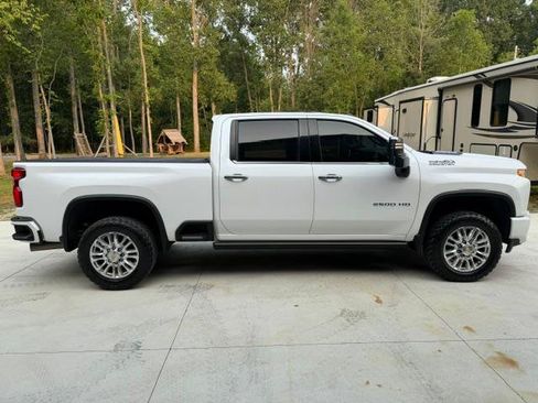 Used 2021 Chevrolet Silverado 2500 High Country w/ Z71 Off-Road Package AWD/4WD image 5