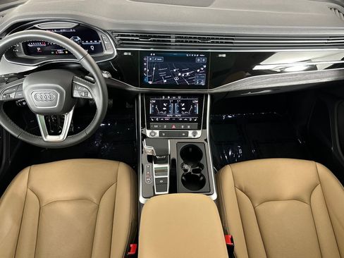 Used 2025 Audi Q8 Premium Plus w/ Premium Plus Package image 12