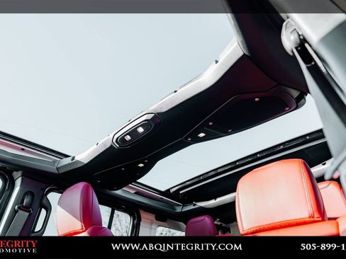 Used 2024 Jeep Wrangler Unlimited Rubicon 392 image 34