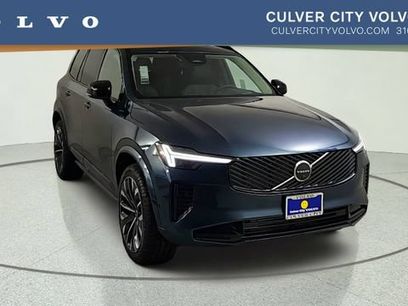 New 2026 Volvo XC90 T8 Ultra w/ Lounge Package