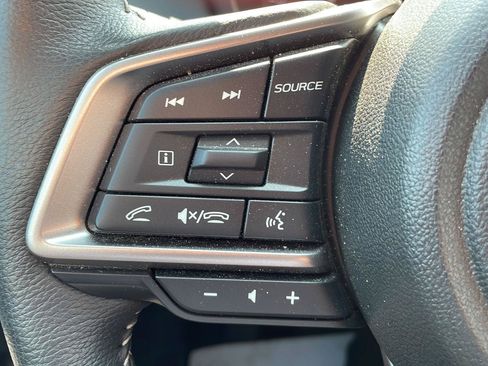 Used 2025 Subaru Outback Limited AWD/4WD image 15