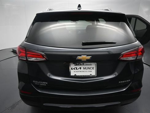 Used 2022 Chevrolet Equinox Premier FWD image 9
