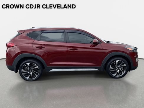 Used 2019 Hyundai Tucson Sport FWD image 4