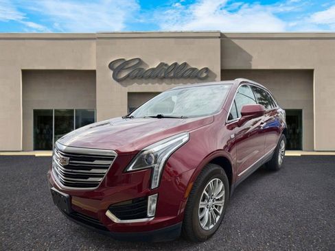Used 2018 Cadillac XT5 Luxury w/ Driver Awareness Package AWD/4WD image 7