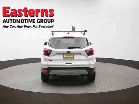 Used 2019 Ford Escape SE FWD image 38