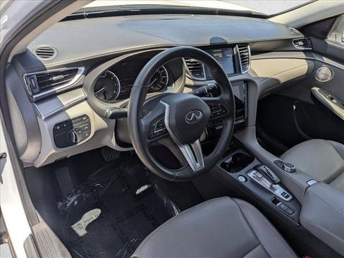 Used 2023 INFINITI QX50 Luxe FWD image 10