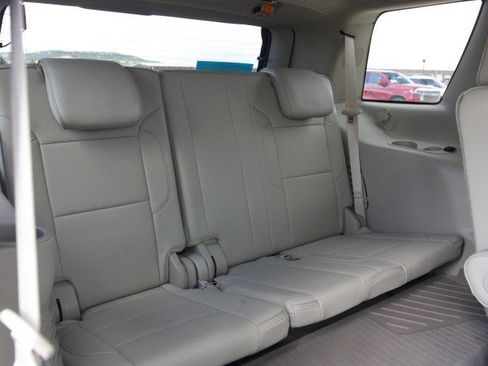 Used 2015 GMC Yukon Denali w/ Premium Package AWD/4WD image 37