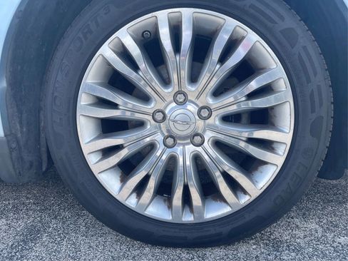 Used 2012 Chrysler 200 Limited FWD image 19