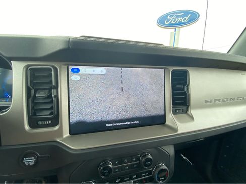 Used 2025 Ford Bronco Outer Banks AWD/4WD image 41