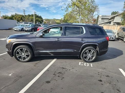 Used 2019 GMC Acadia Denali w/ Technology Package image 2