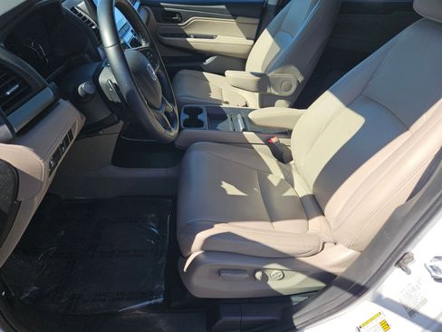 Used 2021 Honda Odyssey EX-L image 16