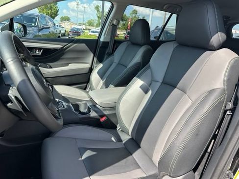 Used 2025 Subaru Outback Onyx Edition AWD/4WD image 29