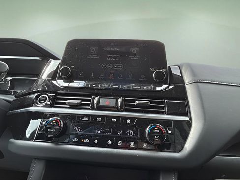 Used 2022 Nissan Pathfinder SL image 22