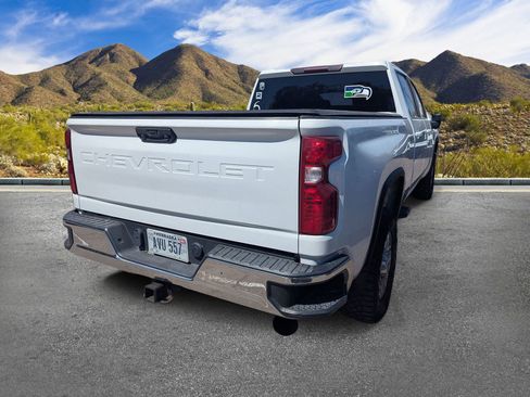 Used 2021 Chevrolet Silverado 2500 LT w/ Z71 Off-Road Package AWD/4WD image 7