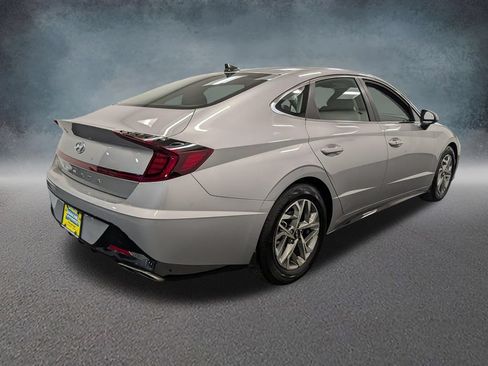 Used 2023 Hyundai Sonata SEL FWD image 4