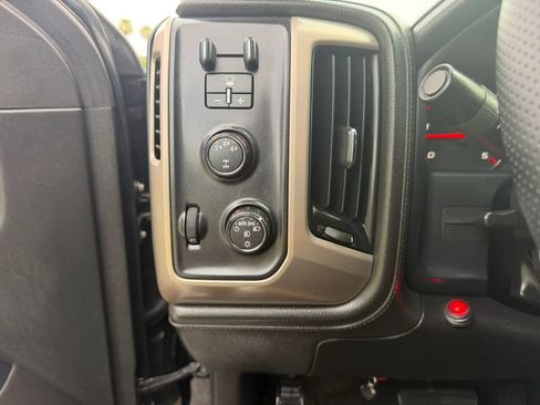 Used 2016 GMC Sierra 2500 Denali w/ Duramax Plus Package AWD/4WD image 42