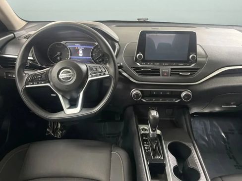 Used 2019 Nissan Altima 2.5 S FWD image 10